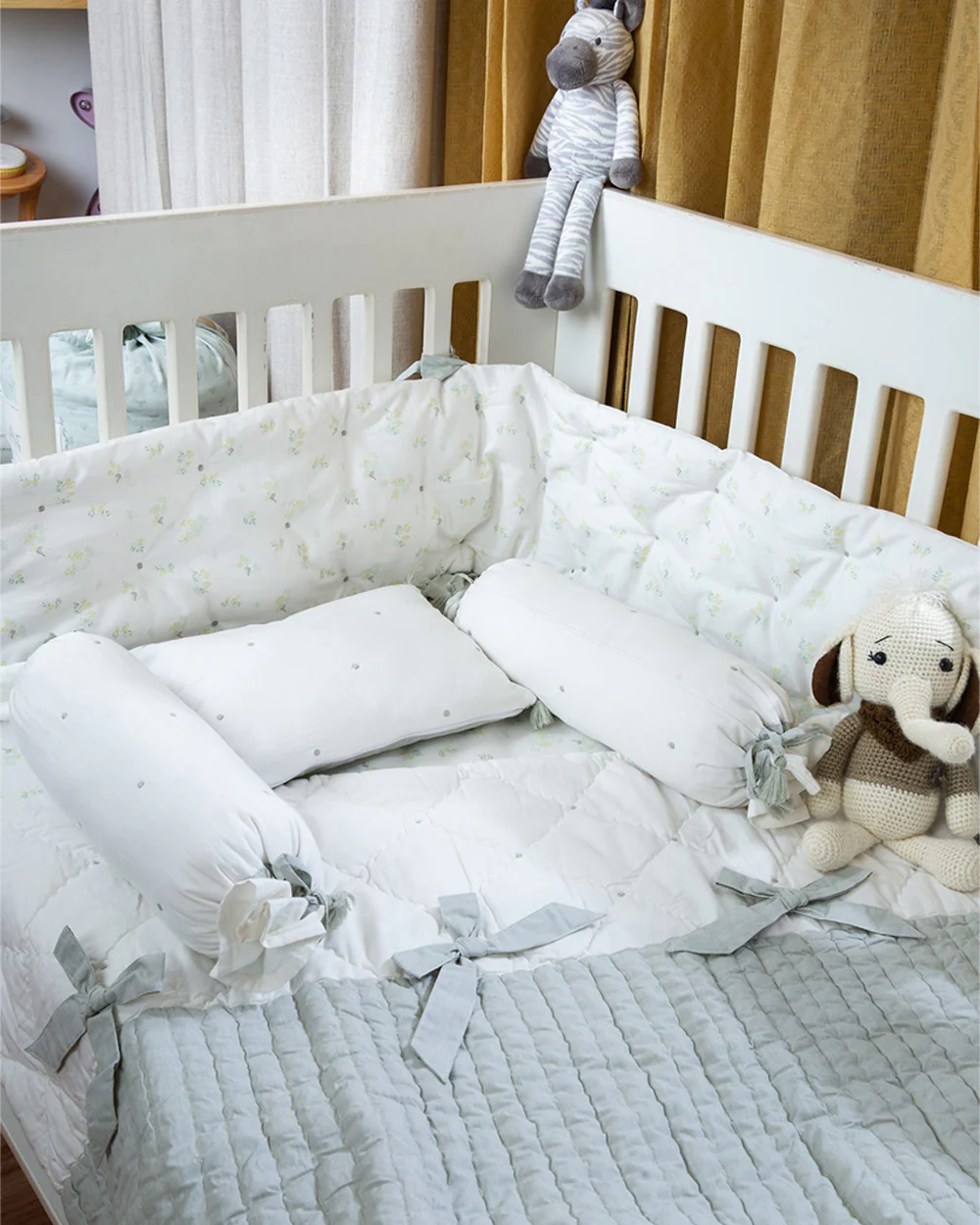 Aplito Baby Bedding Set-Bows and Greens-Hand Embroidered-100% Organic Cambric Cotton-White & Mint-For Infants - Image 2