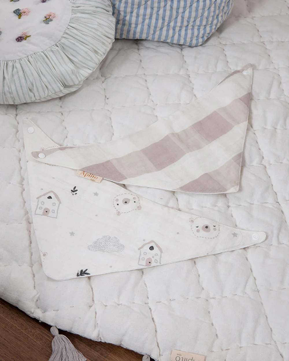 Aplito Muslin Bandana Bib-Bear Love-Cotton-Snap Button-Pack of 2-0 to 6M - Image 2