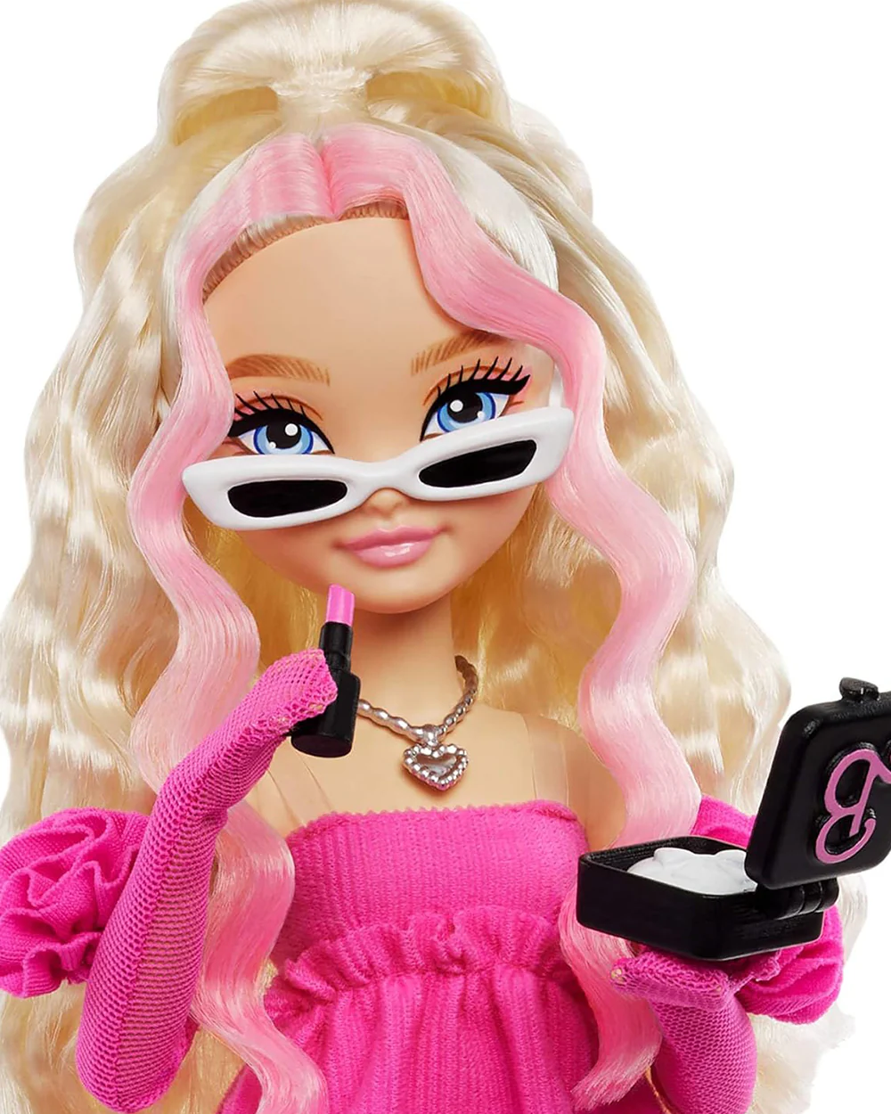 Barbie Malibu Posable Fashion Doll with Wavy Blonde Hair-Promotes Role Play-Doll & Doll Houses-12M+ - Image 3