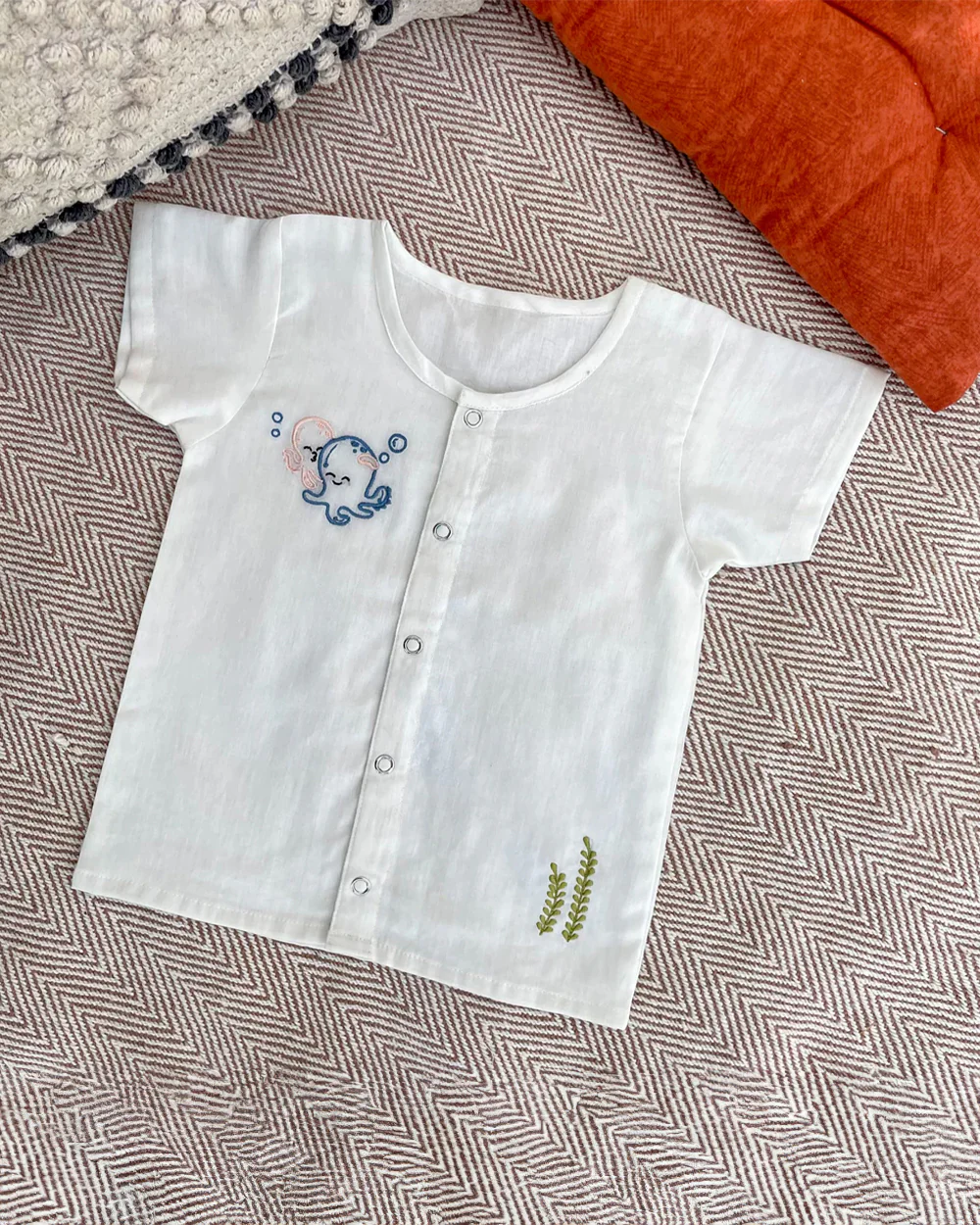 Bhaakur White Printed Jhablas-100% GOTS Certified Cotton-Short Sleeves-Pack of 5-For Infants - Image 4