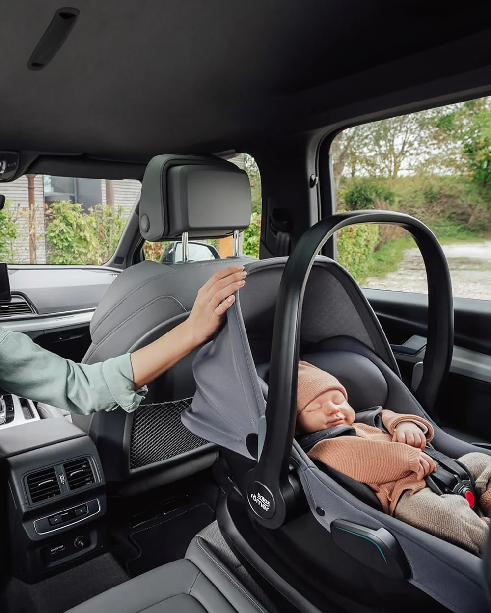 Britax Baby Safe Core-Baby Car Seat-Rear Facing-Extra Lightweight-For 0 to 15M (Upto 13Kg)-Midnight Grey - Image 14