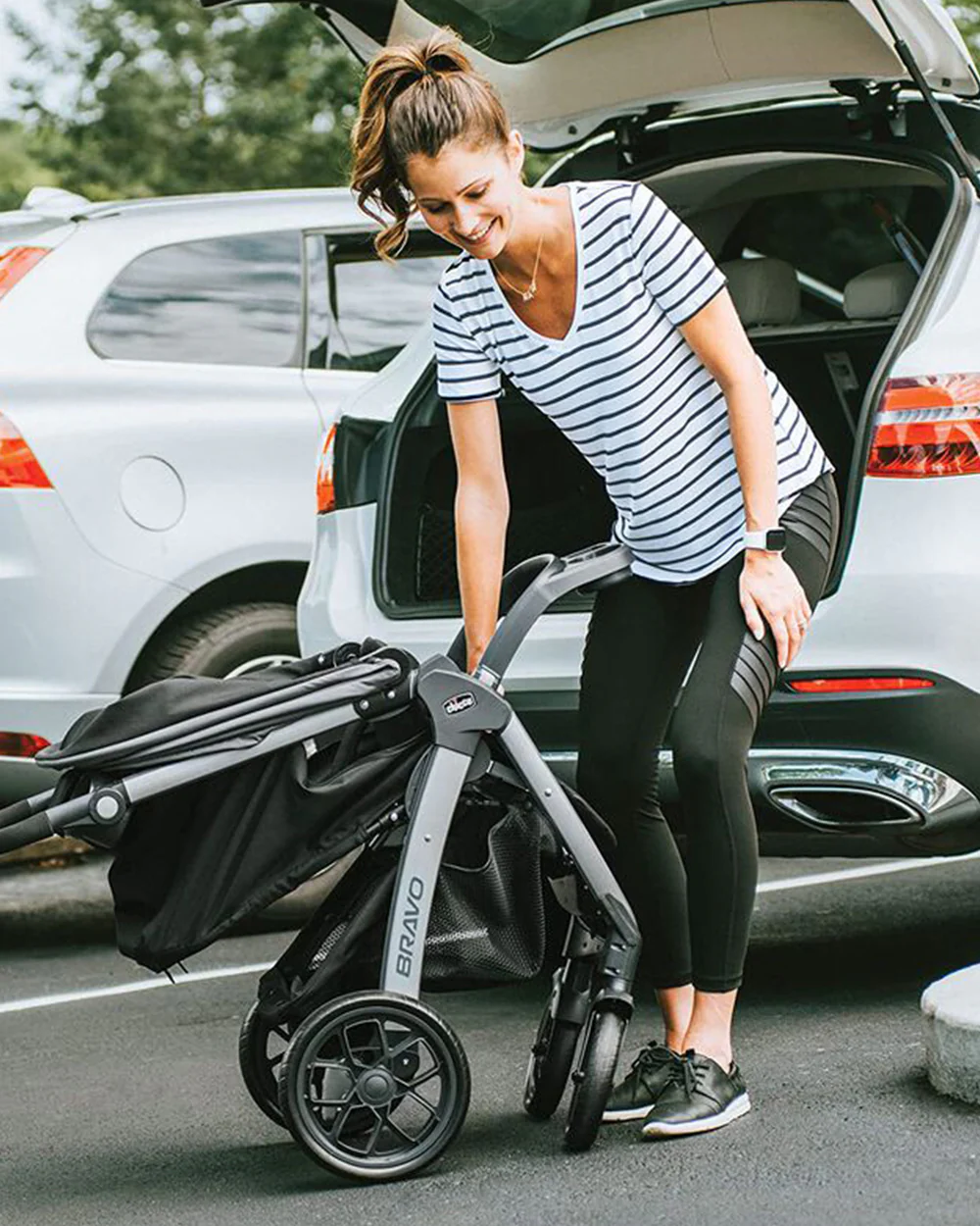 Chicco Bravo Quick Fold Baby Stroller-3 Positions Adjustable Parent Handle Bar-One Hand Fold-With Parent & Child Tray-6 Months Warranty-Pram for 0 to 4Y (Upto 22 Kg)-Black - Image 14