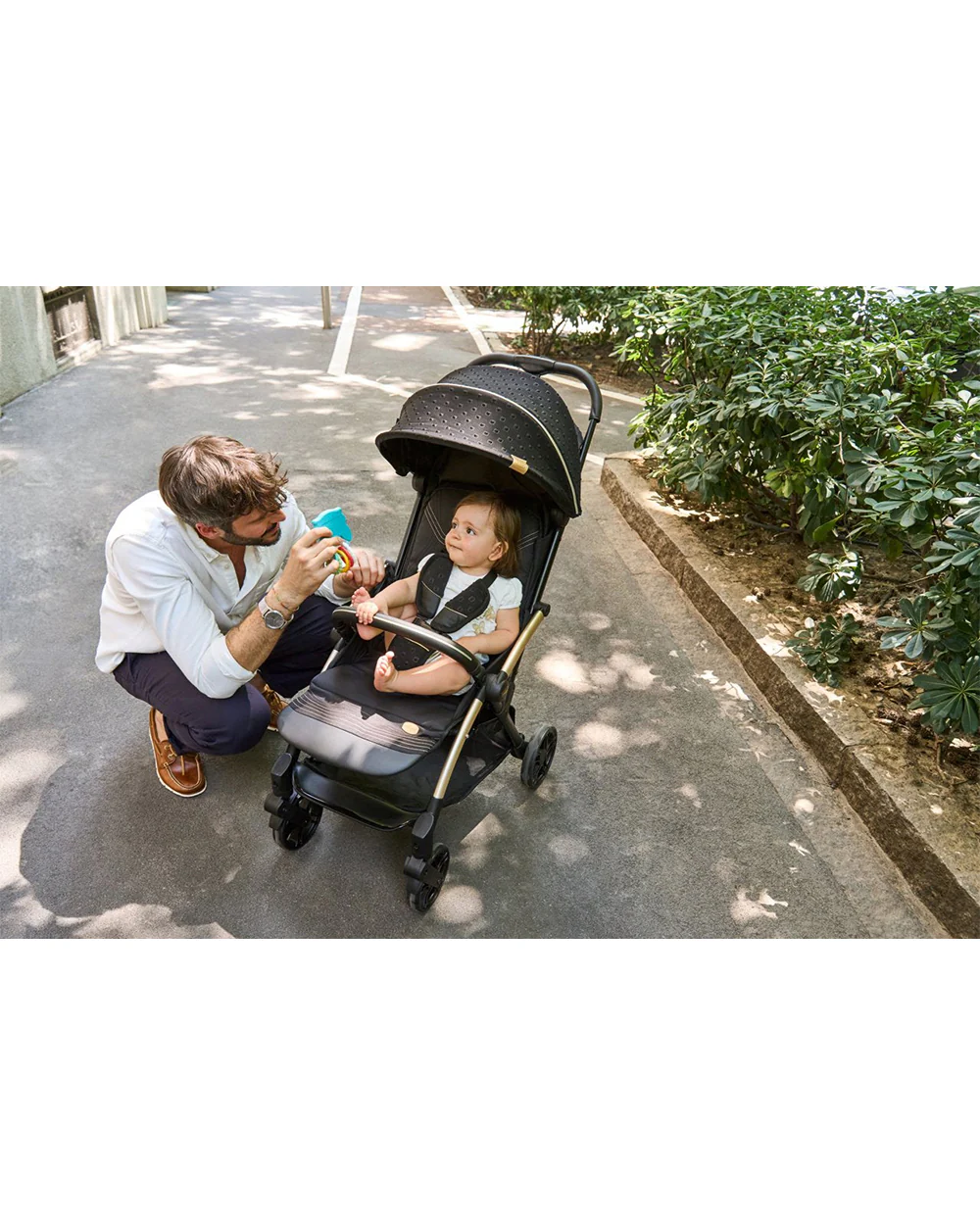 Chicco Goody XPlus Lightweight Stroller-One Hand Fold-Flat Reclining Seat-Big Shock Absorber Wheels-6 Months Warranty-For 0 to 4Y (Upto 22 Kg)-Sandshell - Image 14