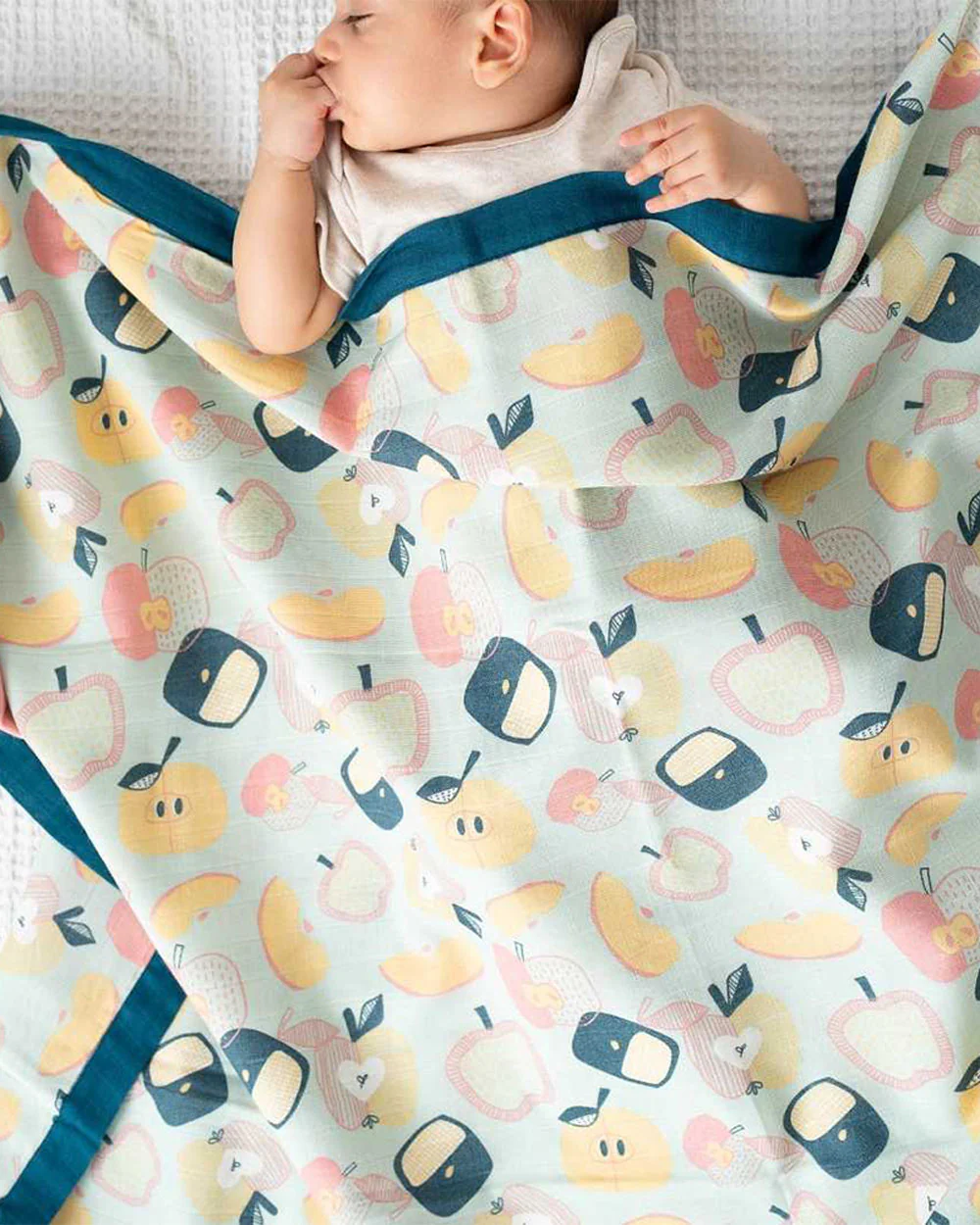 Cocoon Care Baby Shower Bedding Set-Pack of 4-Apple Splash-Little Dreamer Gift Pack-For Newborn - Image 3