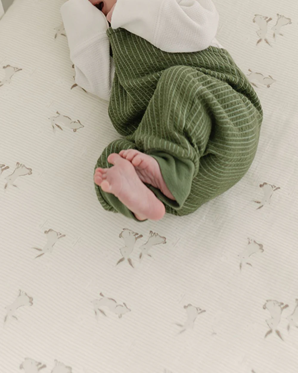 Crane Baby Bunny Fitted Cot Bedsheet-100% Muslin Cotton-For Infants - Image 6