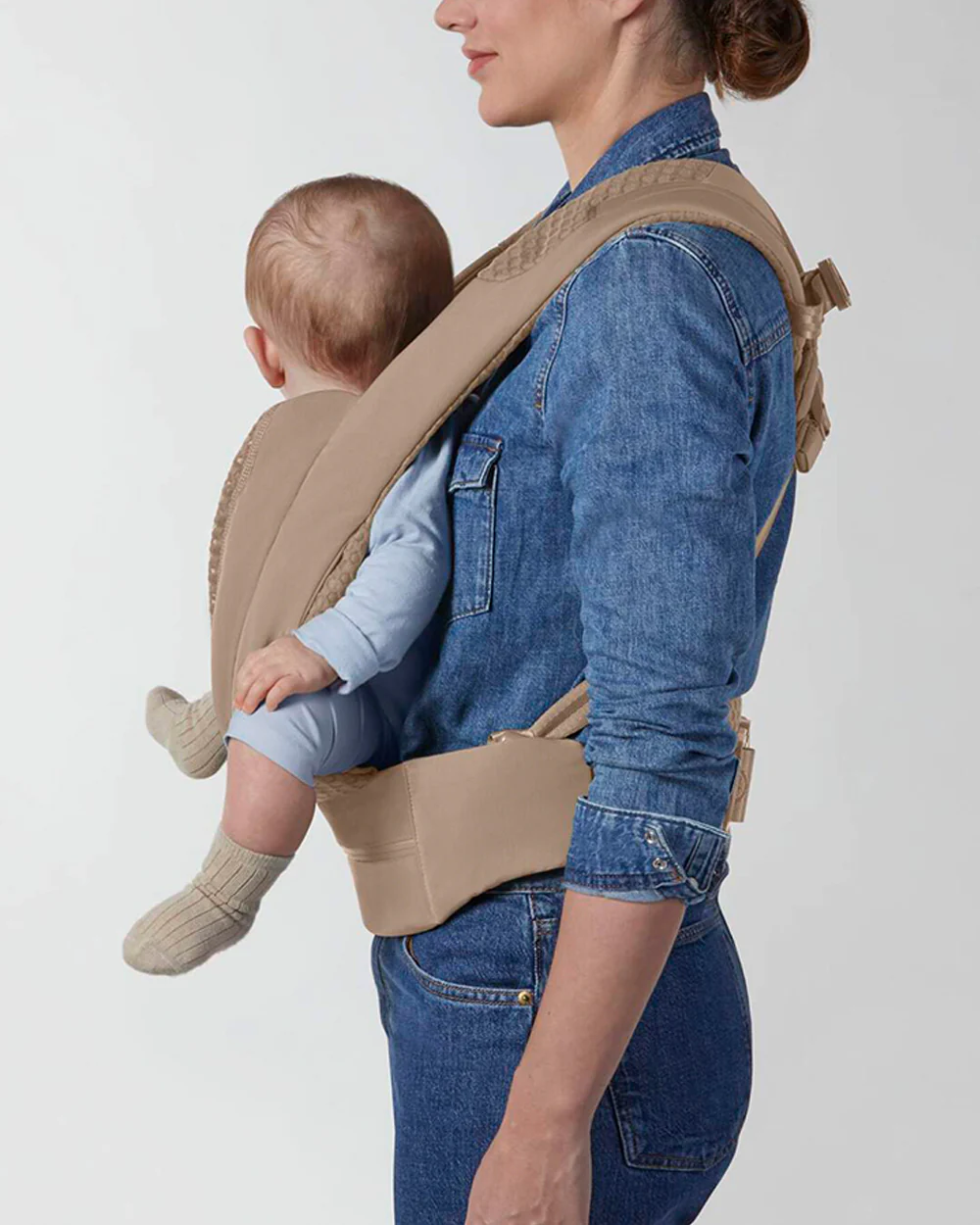 Cybex Coya Baby Carrier-With 3 Carry Positions-Foldable Into Trendy Crossbody Bag-3D Mesh Fabric-UPF 50+ Sun Hood-Waist Belt With Zip Pocket-For 0 to 3Y (3.2 to 15Kg)-Cozy Beige - Image 4