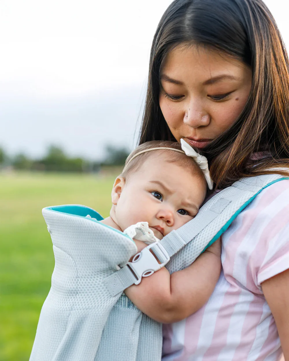Infantino Flip 4-in-1 Light & Airy Convertible Carrier-Adjustable Head Support-4 to 14 Kg-Grey - Image 15