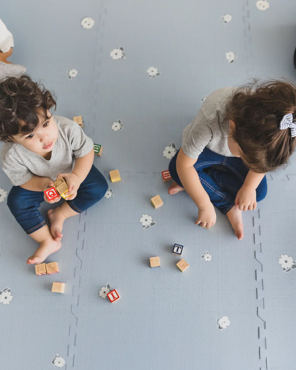 Kind & Me Bloom Slate Playmat-Includes 6 Waterproof Foam Tiles-0M+ - Image 4