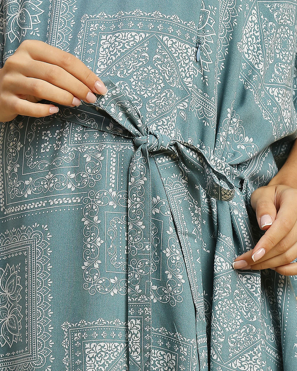 MomToBe Grey Maternity Nursing Kaftan-Paisley Print-Rayon-V Neck-Bump Friendly - Image 4
