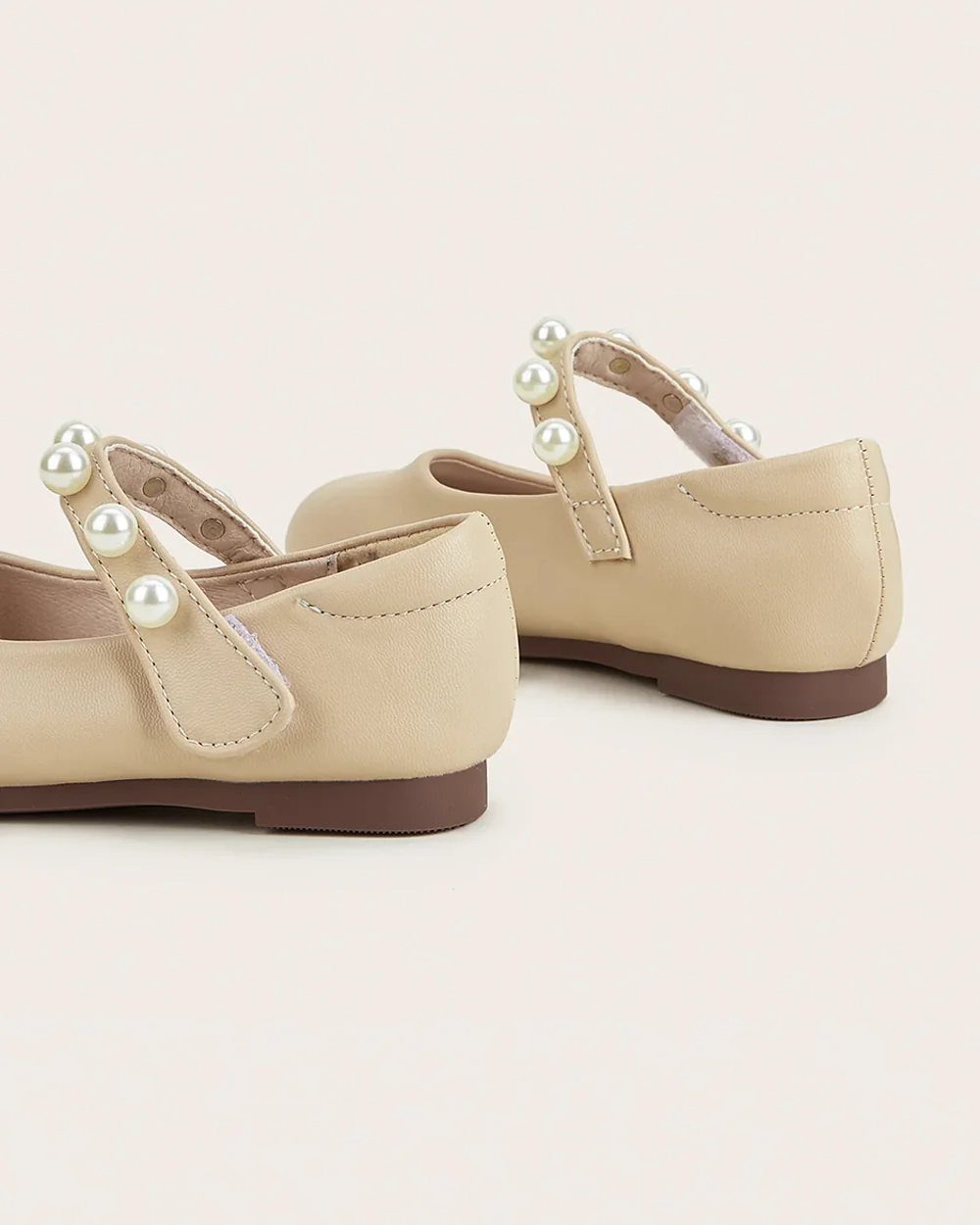 NINO BELLO Beige Pearl Strap Velcro Bellies For Infants - Image 3