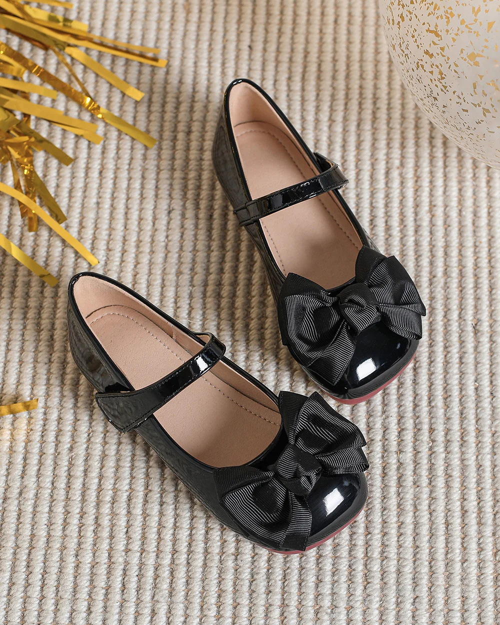 NINO BELLO Black Bow Adorned Velcro Bellies For Infants - Image 4