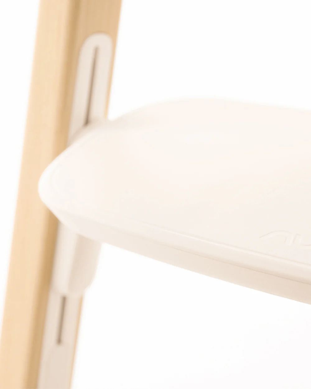 Nuna Bryn Baby High Chair-With Removable Seat Pad & Child Tray-Tool Free Assembly-Made From Premium Black Walnut & Maple Woods-For 6M+ (Upto 100 Kg)-Heritage - Image 8