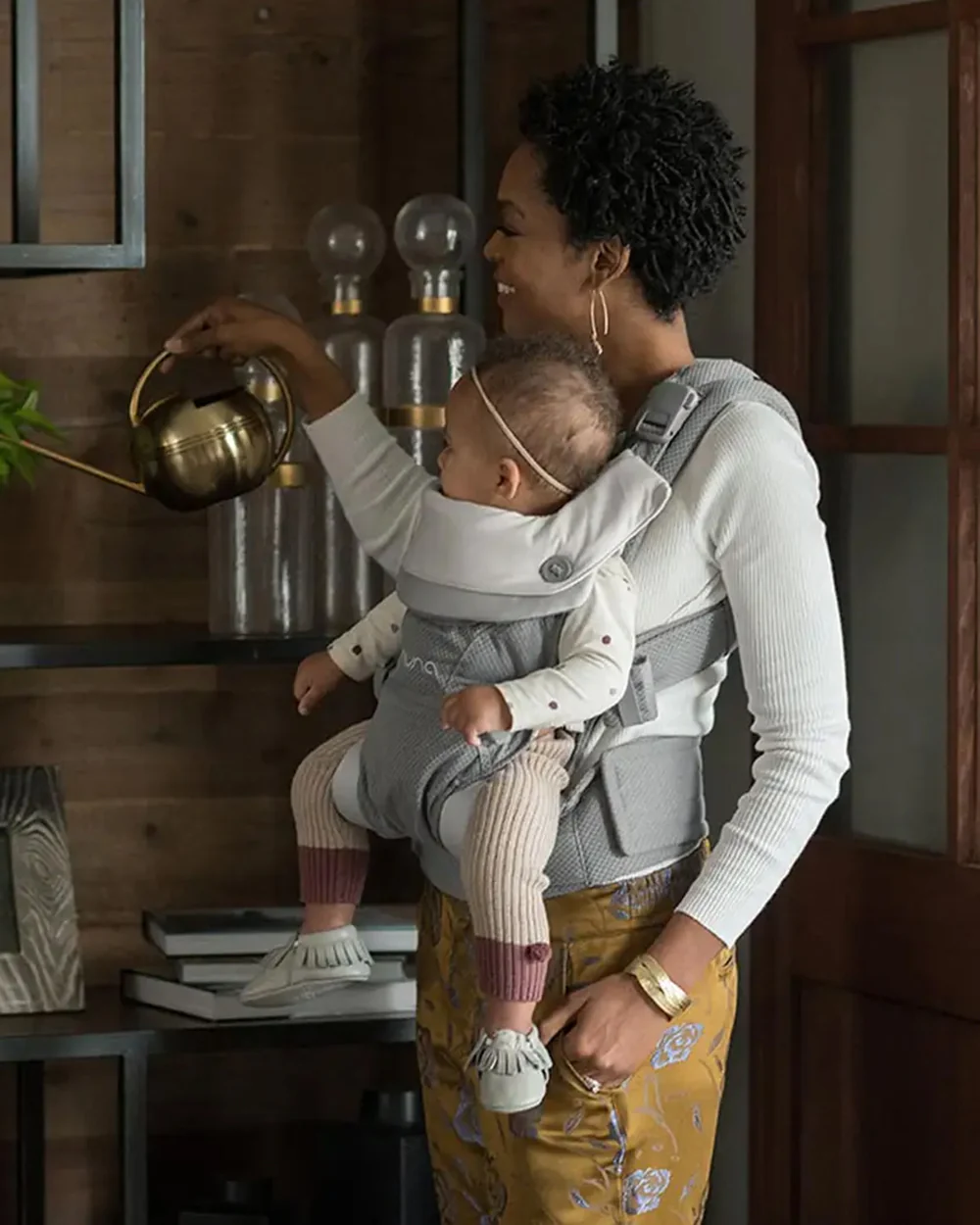 Nuna Cudl Baby Carrier-With 4 Carry Positions-Four Ergonomic Magnetic Buckles-Removable & Washable Infant Head Support-For 0 to 3Y (Upto 16Kg)-Granite - Image 9