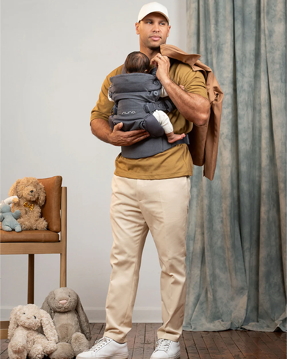 Nuna Cudl Luxe Baby Carrier-4 Carrying Position-Made With 70% Cashmere & 30% Silk Blend-Perfectly Giftable-With Laundry Bag, Pouch, Socks, Bibs, Harness Cover & Storage Bag-For 0 to 3Y (Upto 16 Kg)-Dusk - Image 18