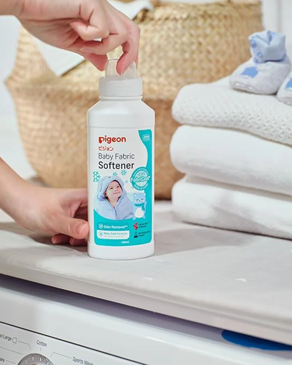 Pigeon Fabric Softener-Long Lasting Freshness With FabriCool Formula-Adds A Protective Layer & Enhances Shine-Infant Safe-Refill Pack - Image 6