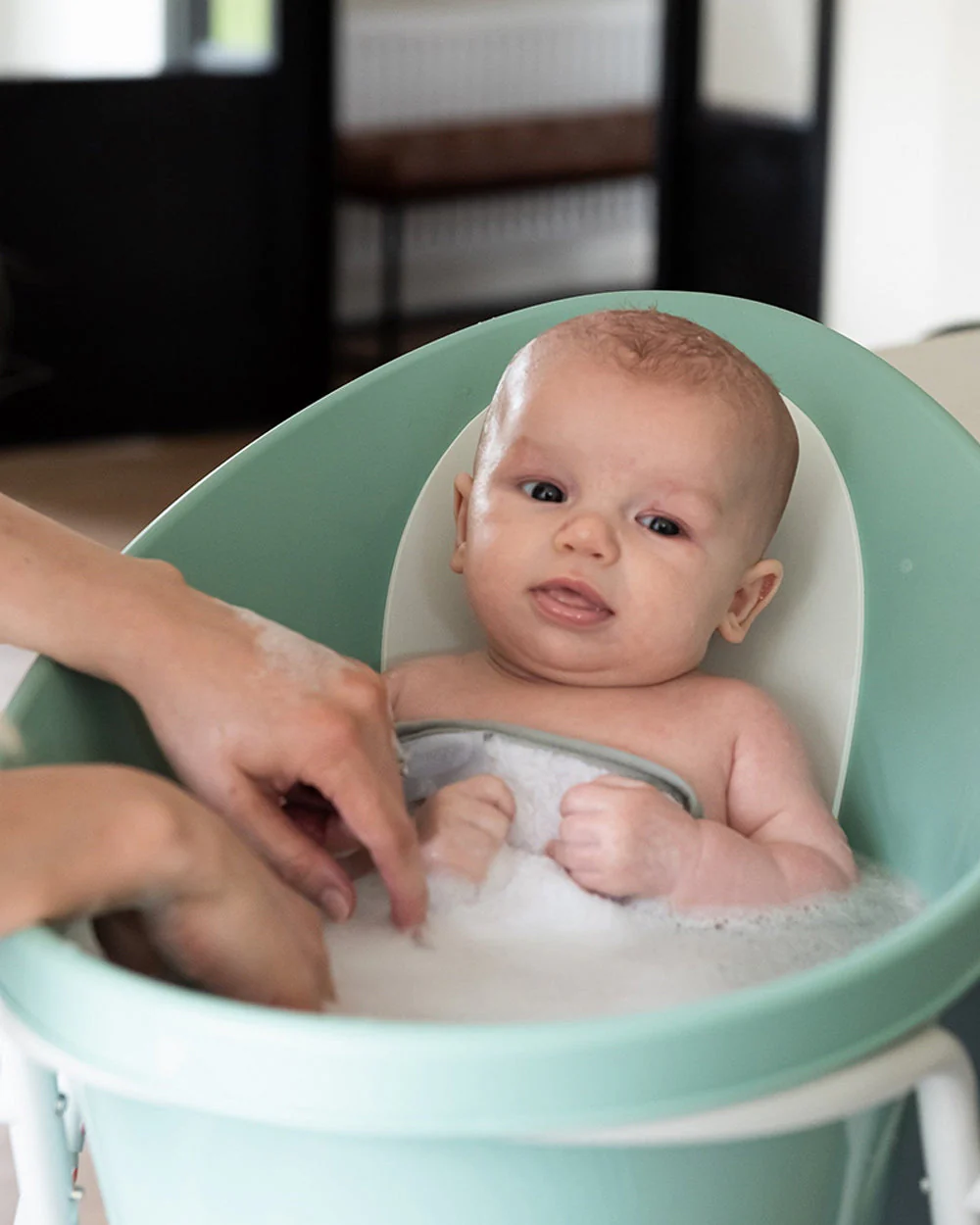 Shnuggle Newborn Bath Tub with Bath Stand-0 to 12M-Pebble Grey - Image 10