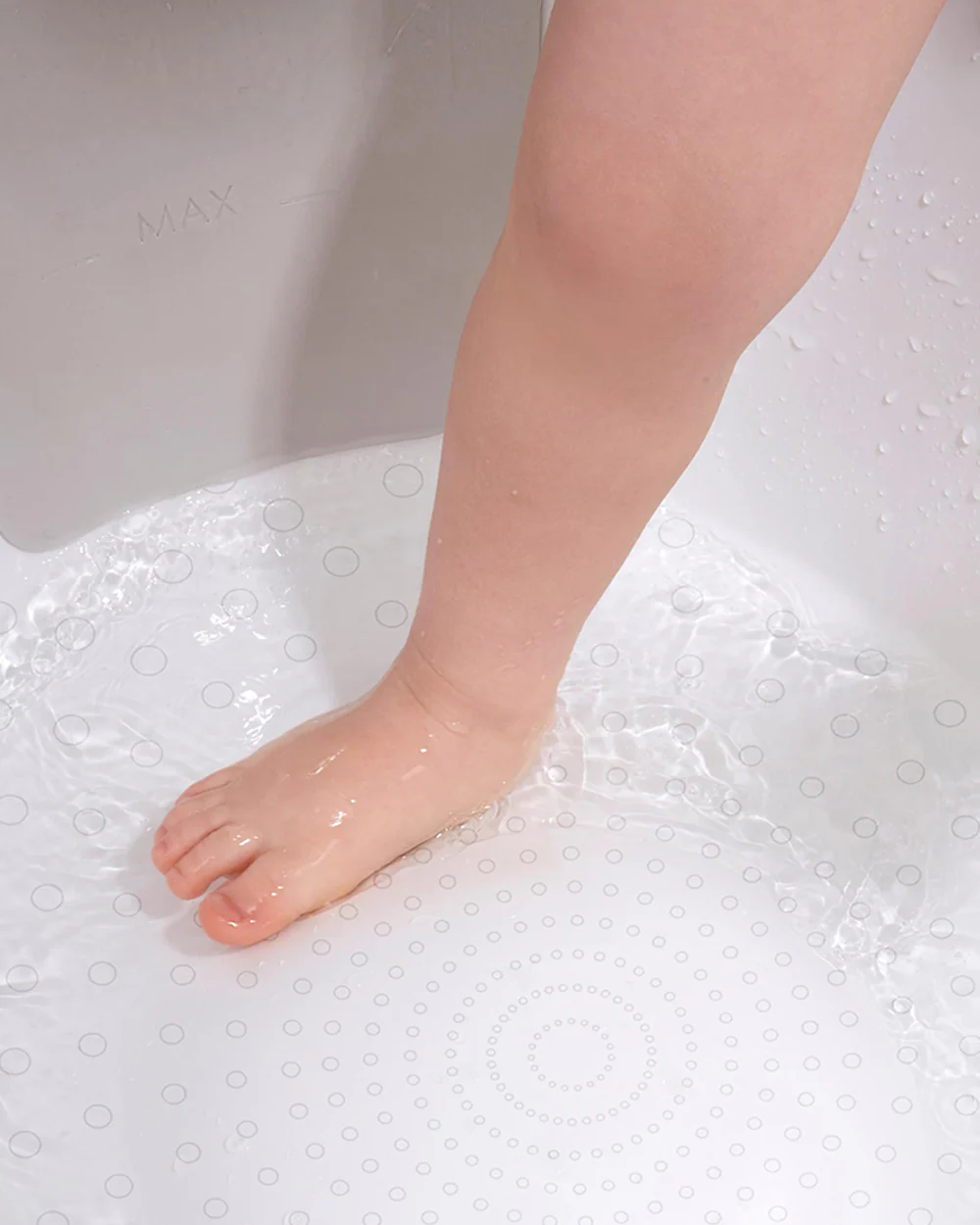Shnuggle Toddler Bath Tub-With Bum Bump Support-Soft Foam Backrest & Non-Slip Base-Fits in Shower & Adult Bath-BPA Free-12 to 48M-Pebble Grey - Image 9