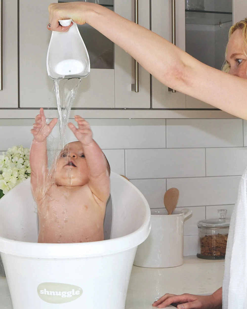 Shnuggle Newborn Bath Tub with Diaper Changing Mat & Bath Jug-0 to 12M-Pebble Grey - Image 16