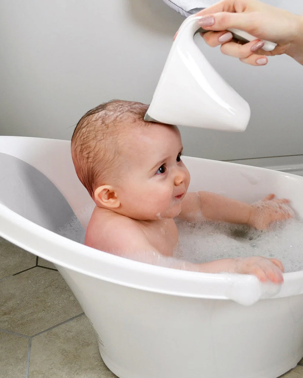 Shnuggle Newborn Bath Tub with Diaper Changing Mat & Bath Jug-0 to 12M-Pebble Grey - Image 19