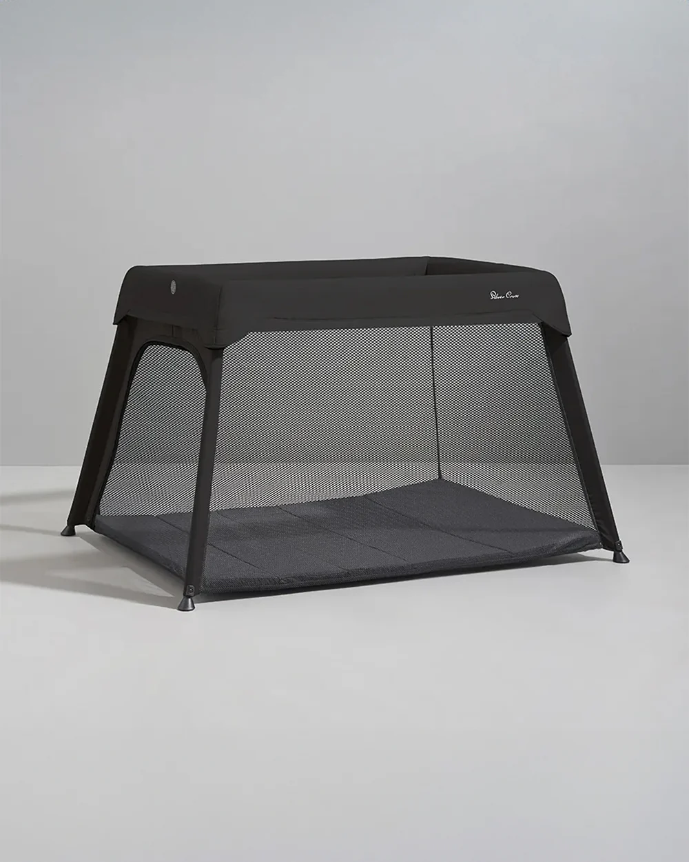 Silver Cross Slumber Travel Cot-Sustainable Lightweight Co-sleeper & Playpen-Quick Pop-Up-Design-With Padded Edges & Removable Mattress-Includes Travel Bag-0 to 3Y-Carbon - Image 5