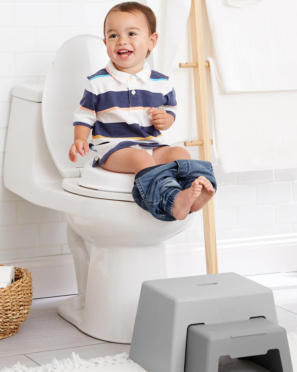 Skip Hop Go Time 3 in 1 Potty Chair-Toilet Trainer-With Compact Nesting Design-18 to 48M-White & Grey - Image 11