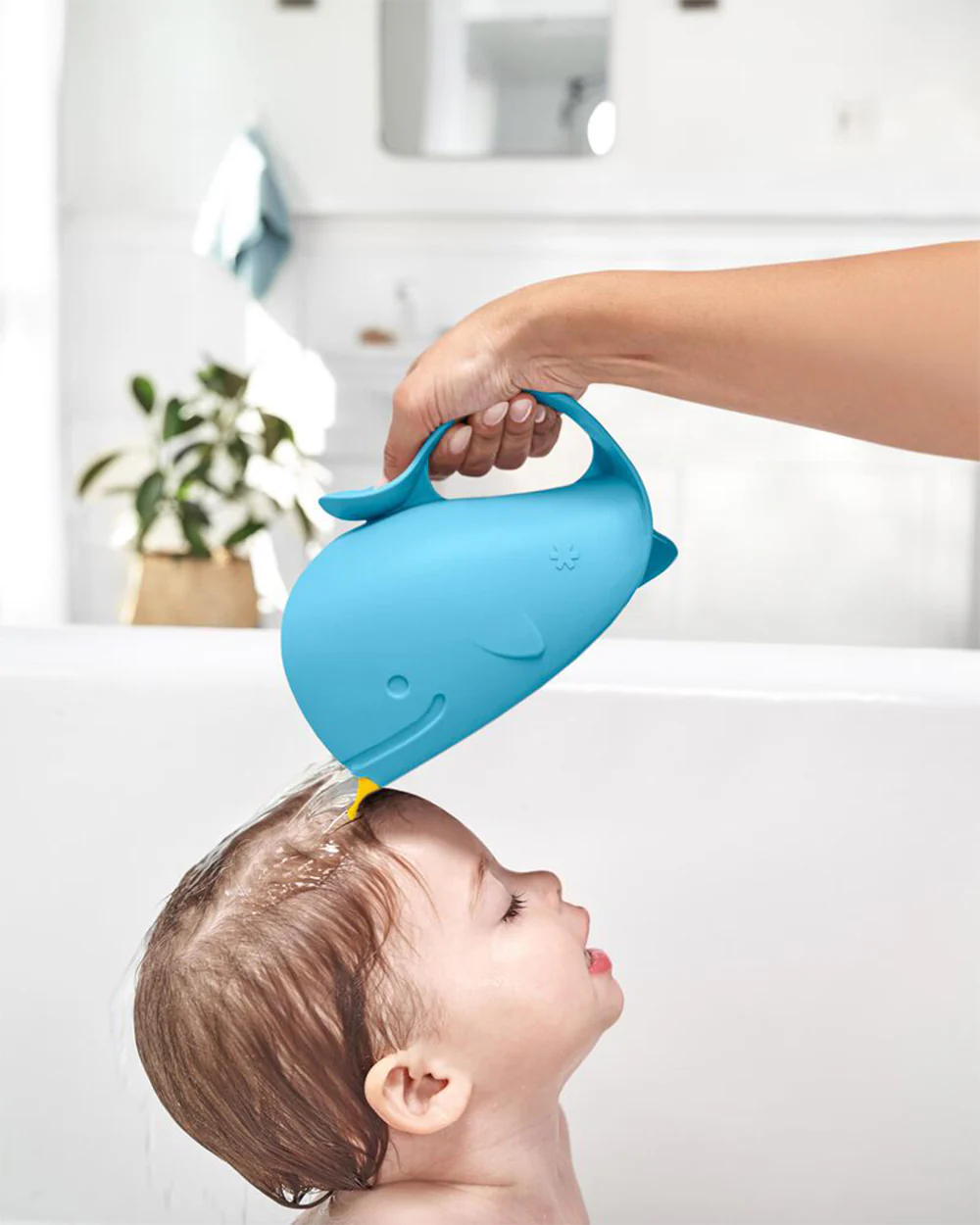 Skip Hop Moby Waterfall Baby Bath Rinser-Blue - Image 2