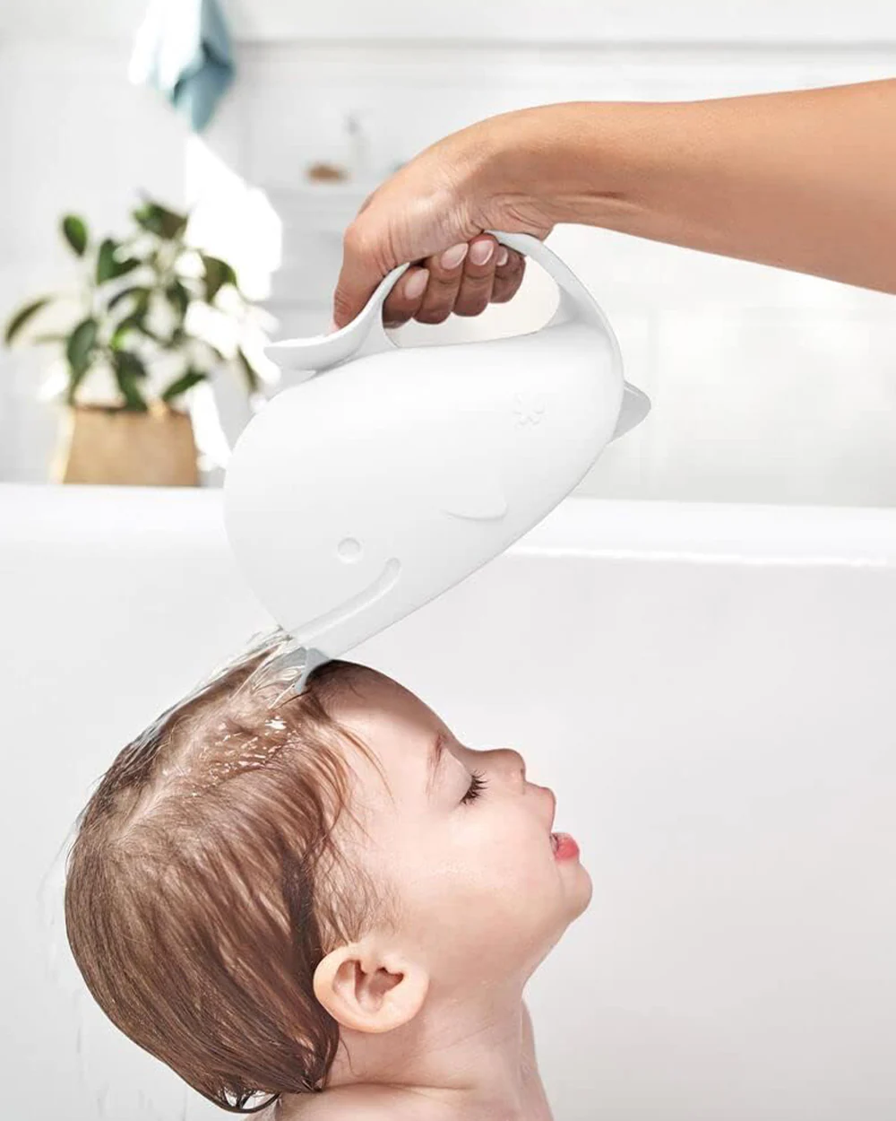 Skip Hop Moby Waterfall Baby Bath Rinser-White - Image 6