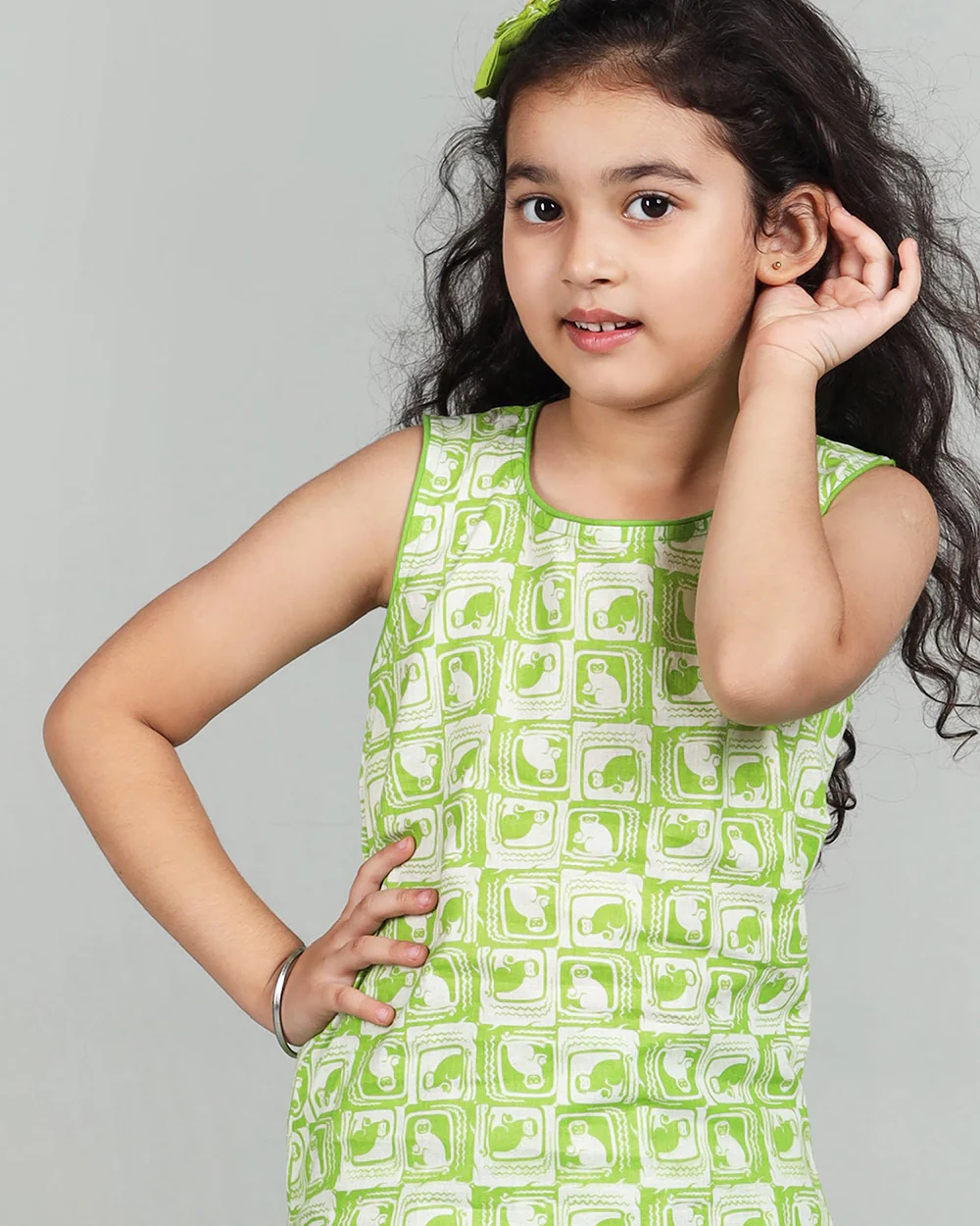 Story Tailor Green Salwar Suit Set with Patiala-Printed-Cotton-Round Neck-For Infants - Image 3