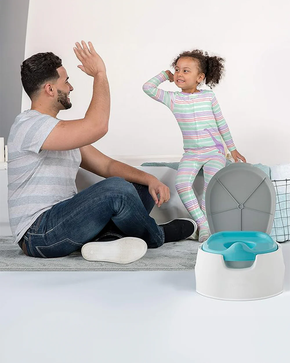 Summer Infant 2 in 1  Step-up Baby Potty Seat-Step Stool-With Splash Guard-18 to 48M-Blue - Image 7