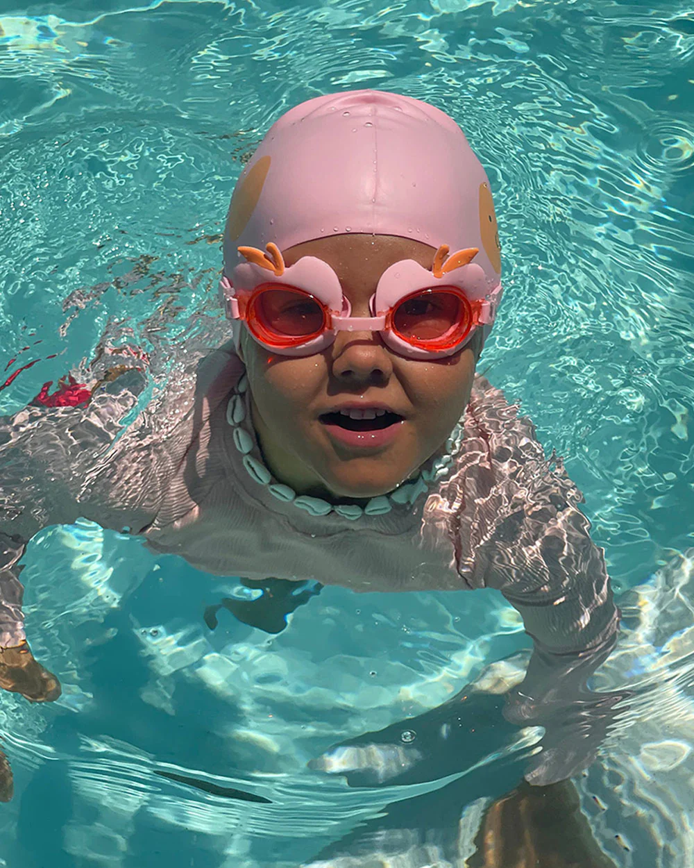 SUNNYLiFE Kids Swim Goggles-Cotton Candy-Cherry - Image 9