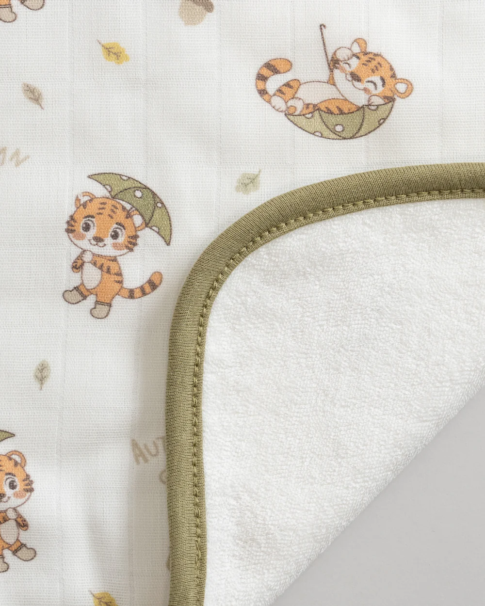 Twingle 100% Organic Muslin Wash Cloths-Soft Terry on the Back for maximum Absorbency-Built In Loop for Everyday Convenience-Roars & Autumn Print-Pack of 2-For Infants - Image 4