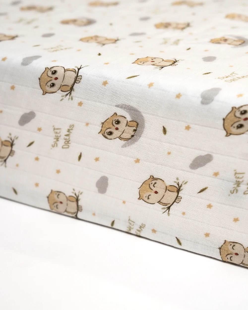 Twingle 100% Organic Muslin Fitted Cot Bedsheet-Generously Sized-Secured All-Round Elastic for Snug Fit-Softens with each Wash-Sleepy Owls Print-White & Beige-Pack of 1-For Infants - Image 2