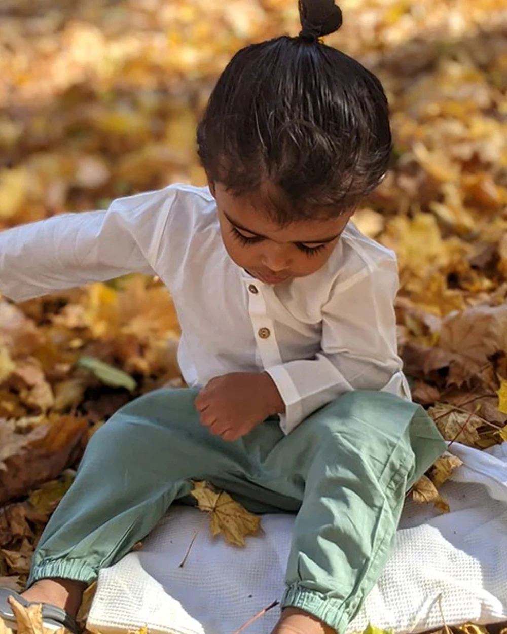 Whitewater Kids White Kurta-Solid Pattern-Organic Cotton-For Infants - Image 3