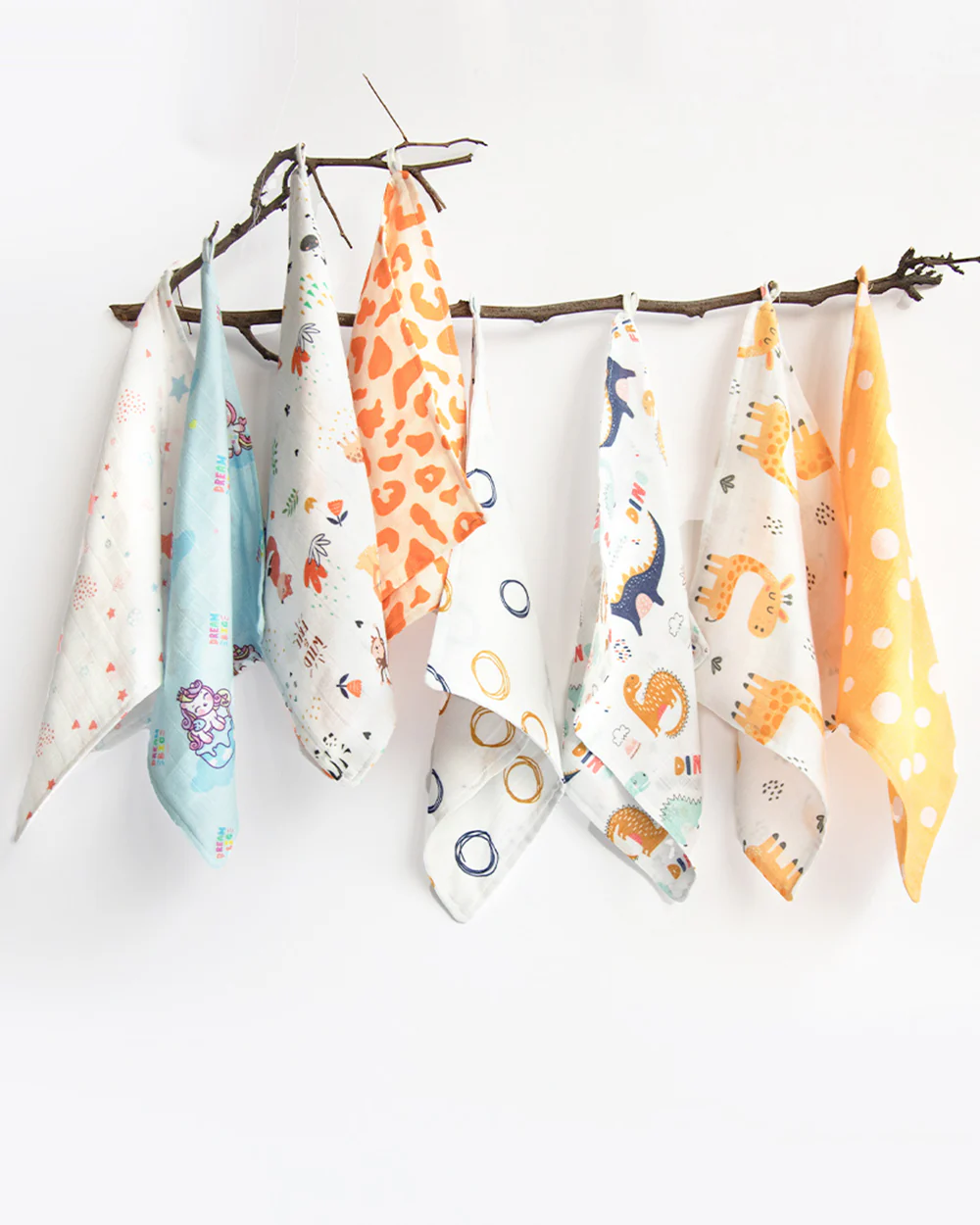 Yellow Doodle Organic Muslin Wipes-Set of 8 Wash Cloths-Baby Animals-For Infants