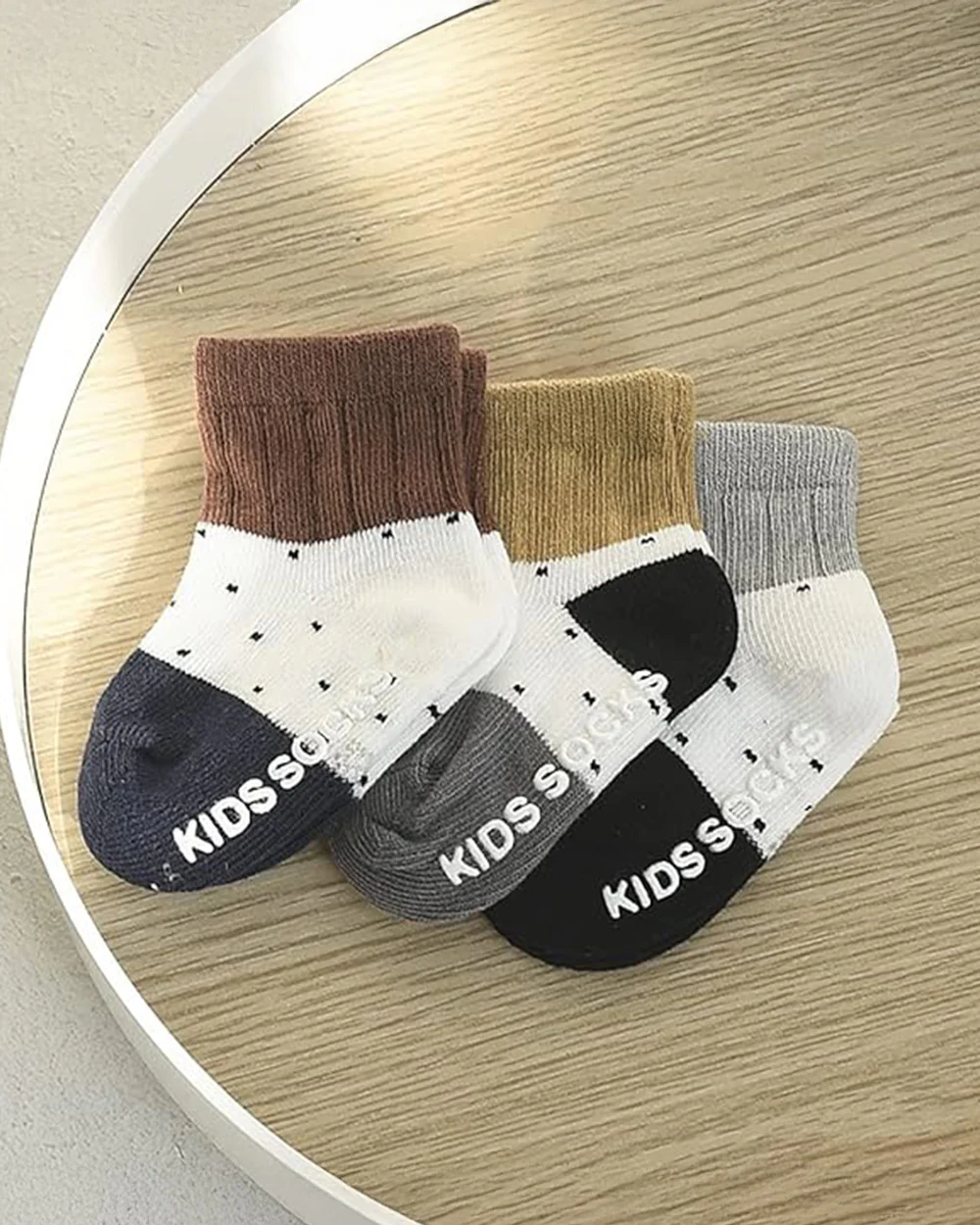 Youstylo Multicolored Socks-Dots-Cotton-Pack of 3-For Infants - Image 4